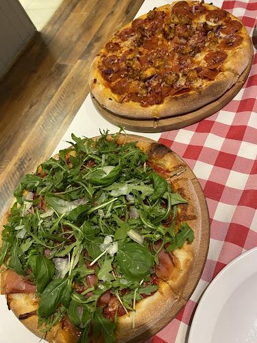 Opinii despre Soprano Pizza în Navan - Hospitality and gastronomy