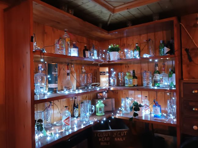 Comentarii opinii despre Skellys Bar & Guest House