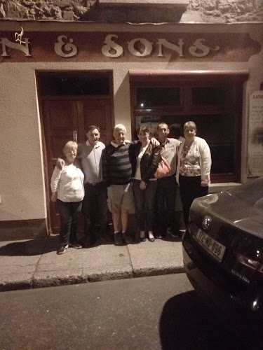 Johnny Lynn's Pub - Hospitality and gastronomy