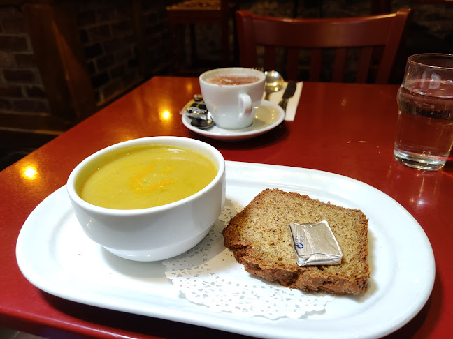 Horseshoe Bar & Restaurant - Hospitality and gastronomy