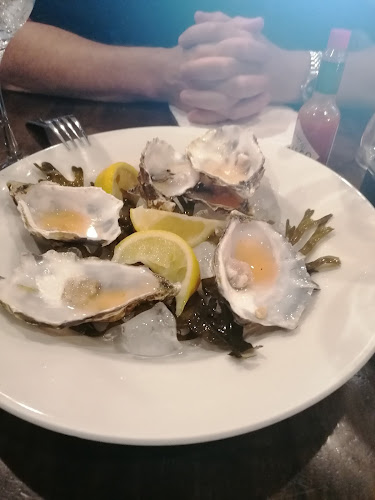 Comentarii opinii despre Joe Watty's Pub & Seafood Bar