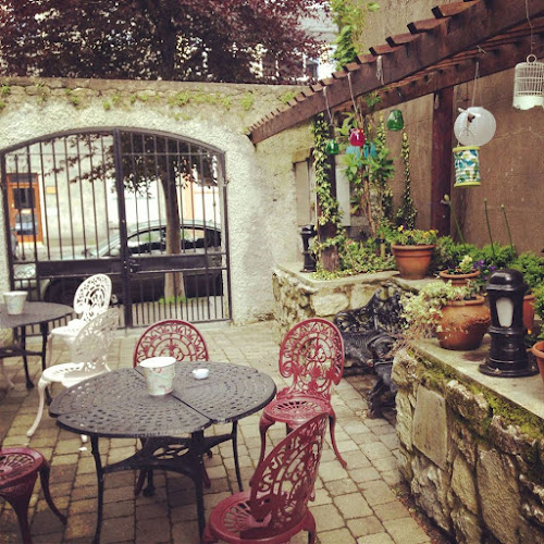 Corrib House Tea Rooms & Guest Accommodation - Galway