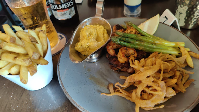 Comentarii opinii despre The White Horse Gastropub & Music Venue