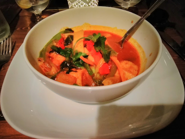 Lily House Thai & Chinese Restaurant