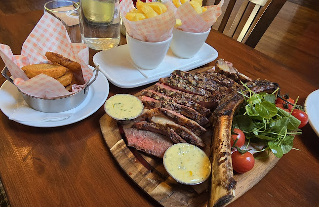 Pat Cohan's Gastro Pub - The Quiet Man Bar - Cong