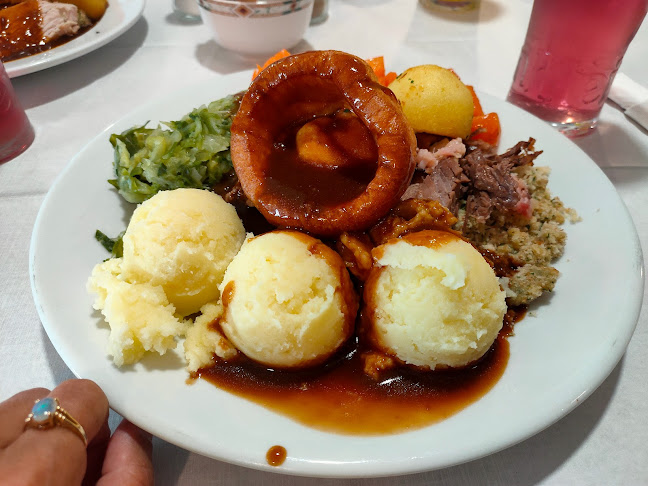 Balreask Bar, Restaurant & Guest Accommodation - Hospitality and gastronomy