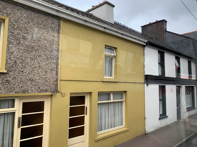 Opinii despre browne's bar în Macroom - Hospitality and gastronomy