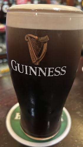 Comentarii opinii despre Power's Pub, Bar, Lounge & Beer Garden