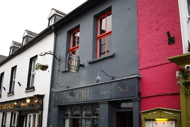 CRU Winebar & Bistro