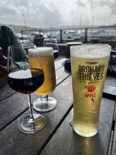 Comentarii opinii despre The Dock Bar