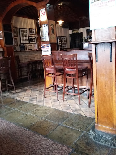 Comentarii opinii despre Gibbons' Pillar House Bar