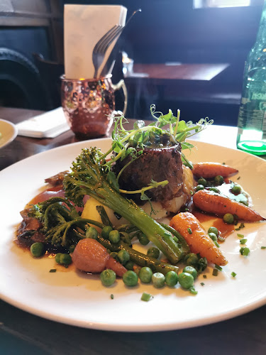 Comentarii opinii despre Bardons