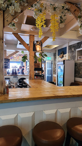 Platterbylu Trim - Café and Artisan Pantry - Hospitality and gastronomy