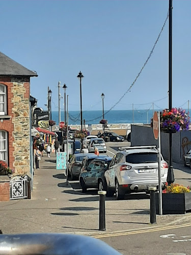 Comentarii opinii despre ALBERTO'S TAKEAWAY COURTOWN