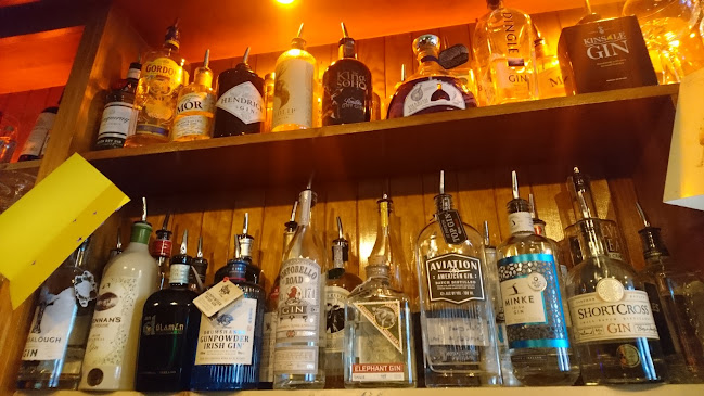 GG's Gin Bar - Hospitality and gastronomy