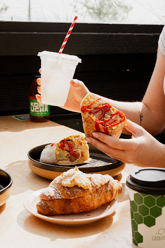 Catalyst Coffee - Beach - Hospitality and gastronomy