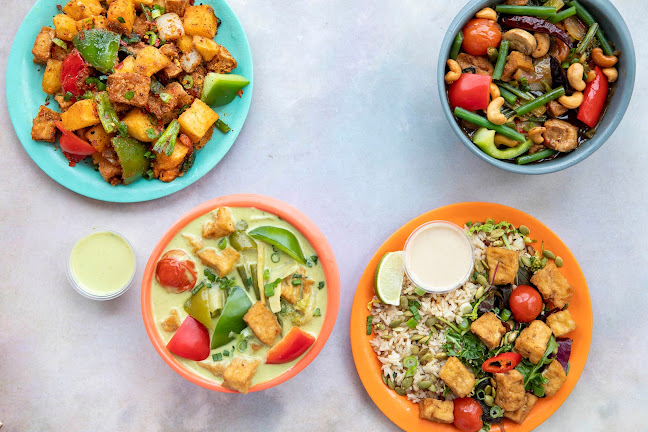 Camile Navan - Hospitality and gastronomy