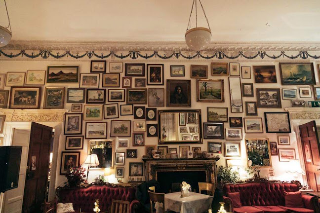 The Parlour Vintage Tea Rooms - Hospitality and gastronomy