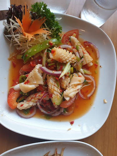 Comentarii opinii despre Weeping Thaiger Restaurant