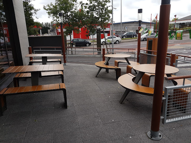 McDonald's - Hospitality and gastronomy