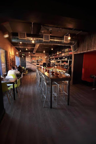 Kubo, Douglas - Hospitality and gastronomy