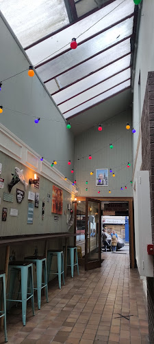 Comentarii opinii despre Dave's Deli & coffee shack