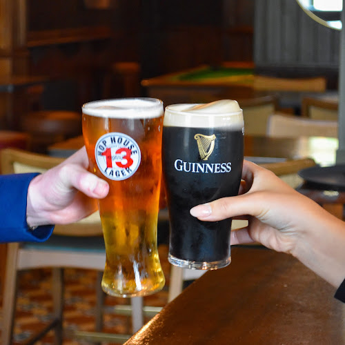 Opinii despre Railway Bar Navan în Navan - Hospitality and gastronomy