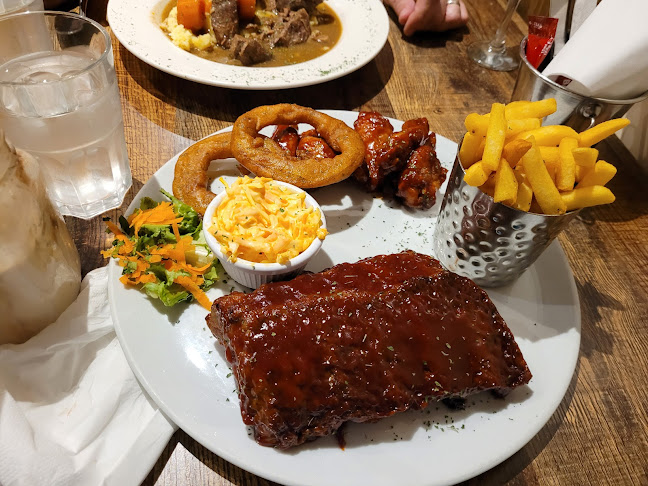 Rob's Ranch House Killarney - Hospitality and gastronomy