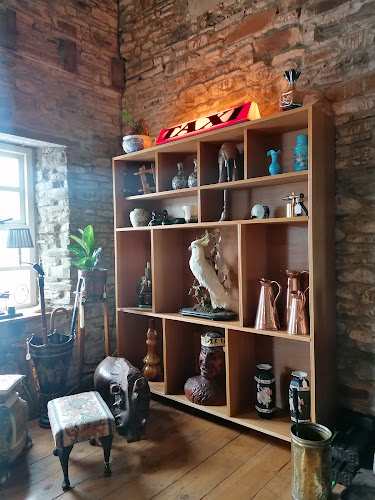 Comentarii opinii despre White Raven Curio Café