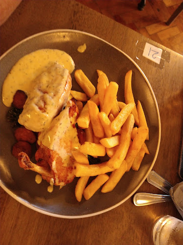 Carpenters Bar Lounge & Restaurant - Hospitality and gastronomy