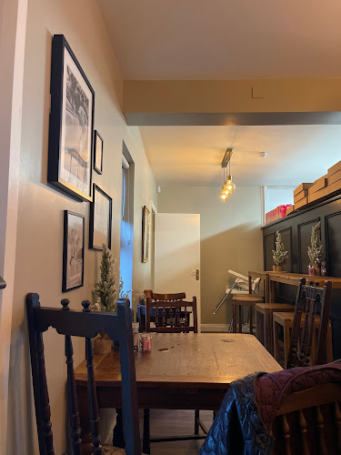 Comentarii opinii despre The Coffee Box 21