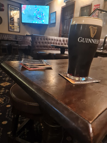 Peter Clarkes pub - Sraid