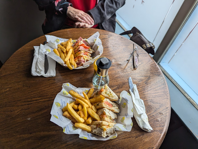 2 Barrack St, Centre, Cork, T12 FWV0