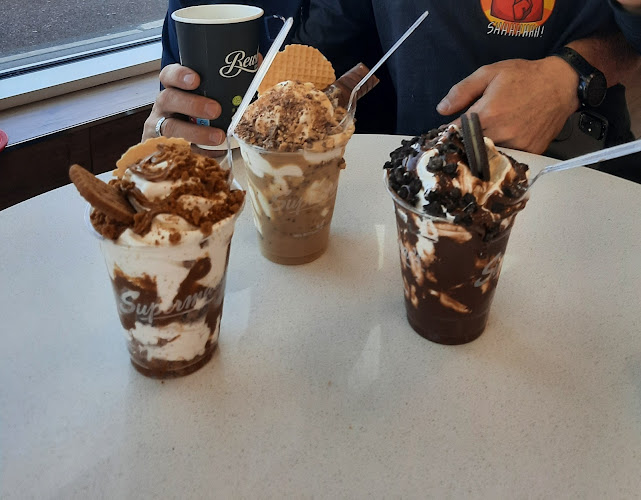 Supermac’s & Papa John's - Hospitality and gastronomy