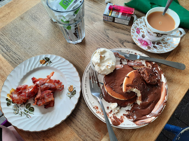 Tartan Larder Café - Swords