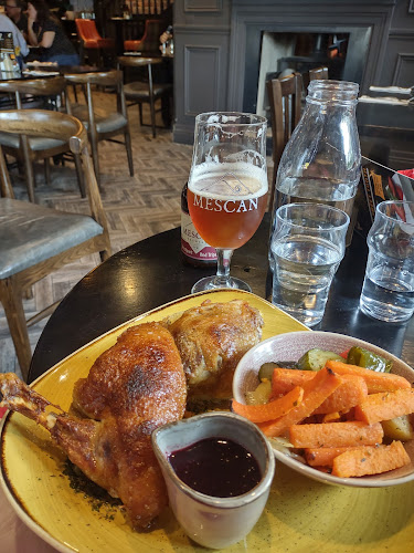 The West Bar & Restaurant - Westport