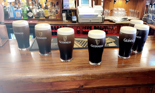 Opinii despre Hillery's Bar în Miltown Malbay - Hospitality and gastronomy