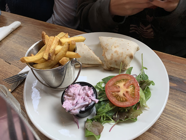 Comentarii opinii despre Bowes & Co.