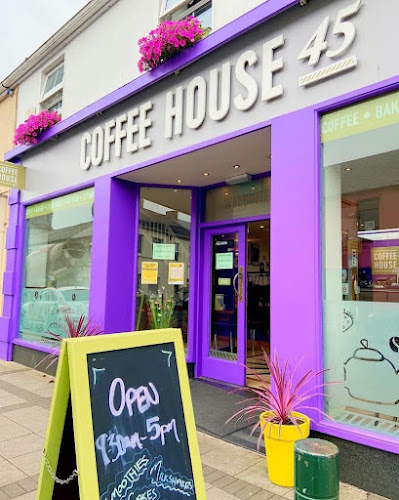 Comentarii opinii despre Coffee House 45