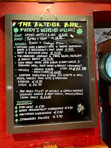 The Moorings Guesthouse & Seafood Restaurant @ The Bridge Bar