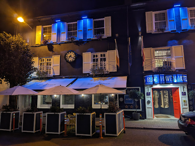 Comentarii opinii despre Armada Bar