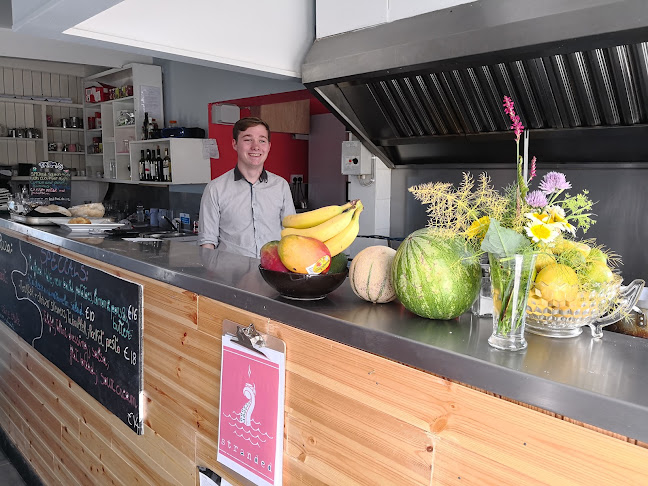 Comentarii opinii despre Stranded