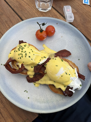 Comentarii opinii despre The Anglers Bar & Restaurant