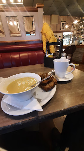 Street Side Cafe - Hospitality and gastronomy