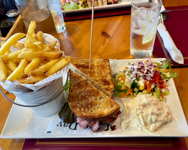 Pats Cafe, Killarney Rd, Castleview, Castleisland, Co. Kerry