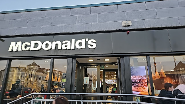 McDonald's - Hospitality and gastronomy