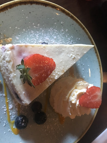 Comentarii opinii despre Joe Watty's Pub & Seafood Bar