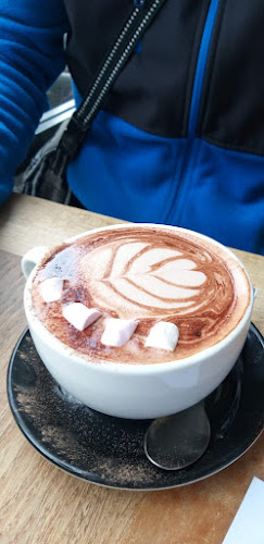 Comentarii opinii despre Tartan Larder Café