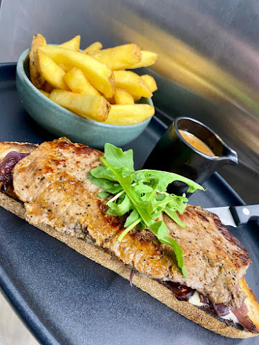 Opinii despre Adies bar & restaurant în Co. Longford - Hospitality and gastronomy