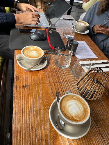 Little Acorn Cafe - Hospitality and gastronomy